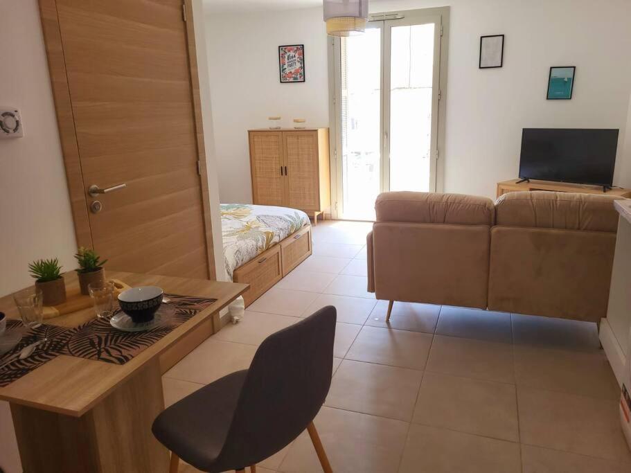 Ferienwohnung Citadella Cosy Confort Climatise Calvi Centre Exterior foto